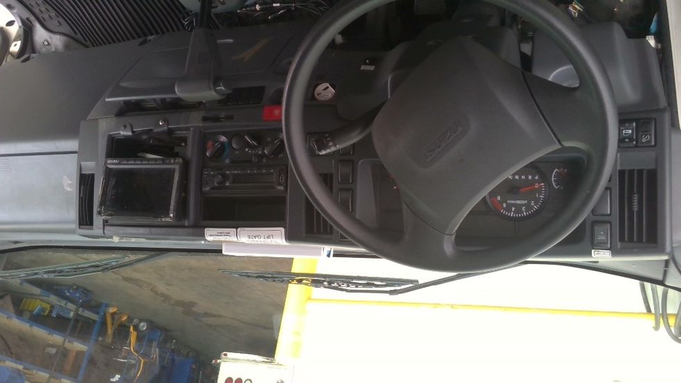 Light Duty Box Truck-Light and Medium Duty Trucks-Isuzu-2018-NPR EFI-Tracy-CA-100,270\n\t\tmiles-$ 34,500 - Image 18