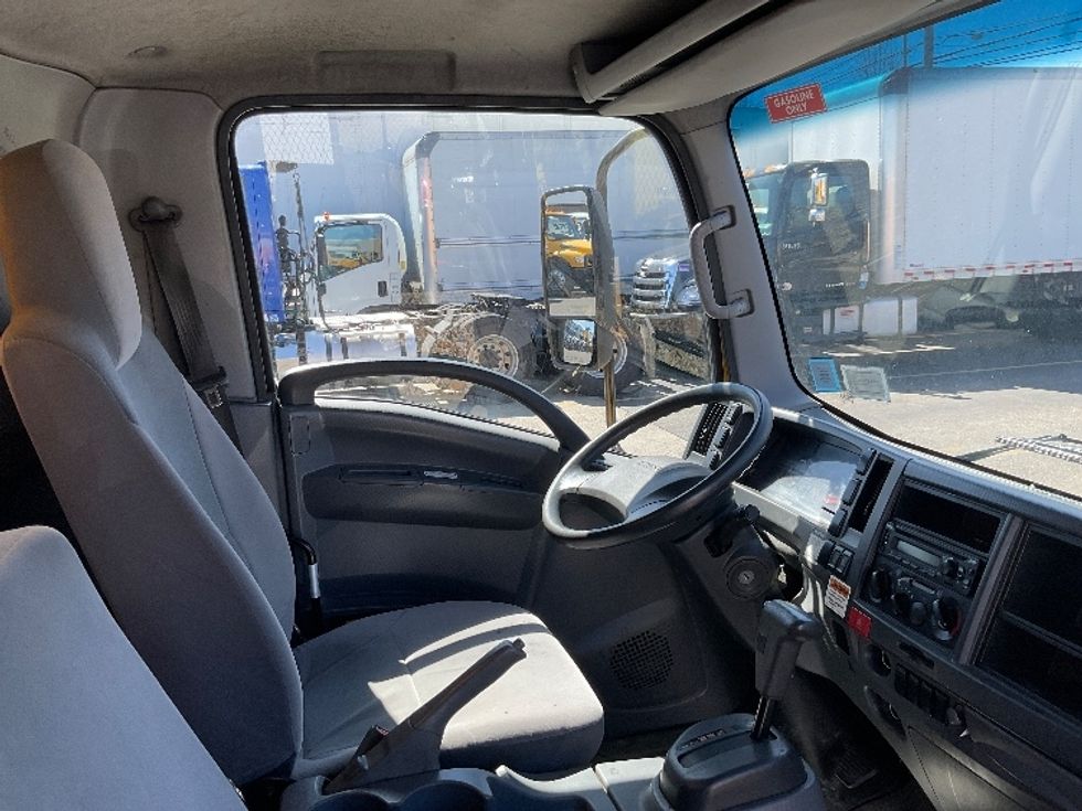 Light Duty Box Truck-Light and Medium Duty Trucks-Isuzu-2018-NPR EFI-West Babylon-NY-124,862\n\t\tmiles-$ 29,500 - Image 22