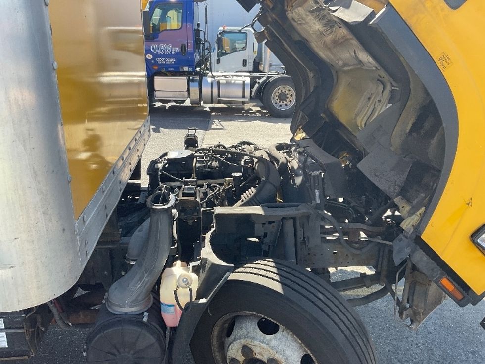 Light Duty Box Truck-Light and Medium Duty Trucks-Isuzu-2018-NPR EFI-West Babylon-NY-124,862\n\t\tmiles-$ 29,500 - Image 23