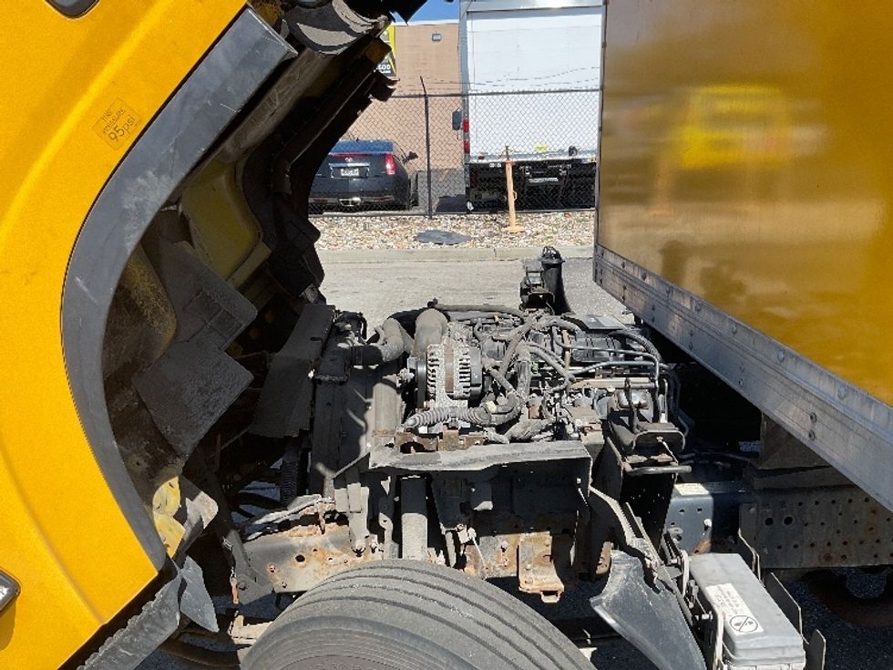 Light Duty Box Truck-Light and Medium Duty Trucks-Isuzu-2018-NPR EFI-West Babylon-NY-124,862\n\t\tmiles-$ 29,500 - Image 24