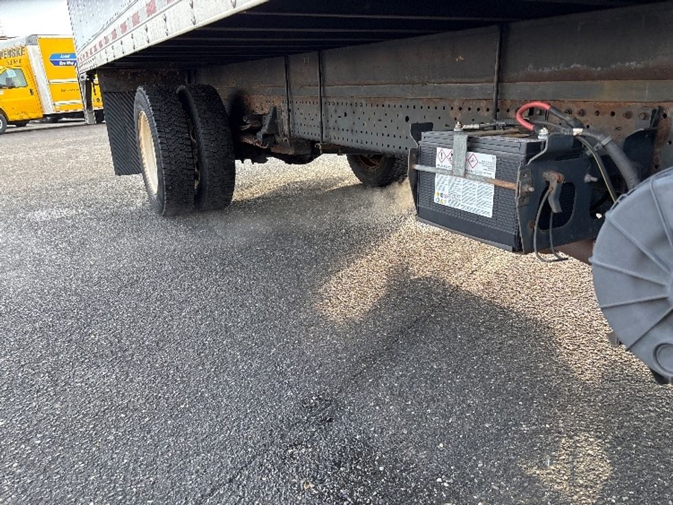 Light Duty Box Truck-Light and Medium Duty Trucks-Isuzu-2018-NPR EFI-West Babylon-NY-151,563\n\t\tmiles-$ 27,750 - Image 15