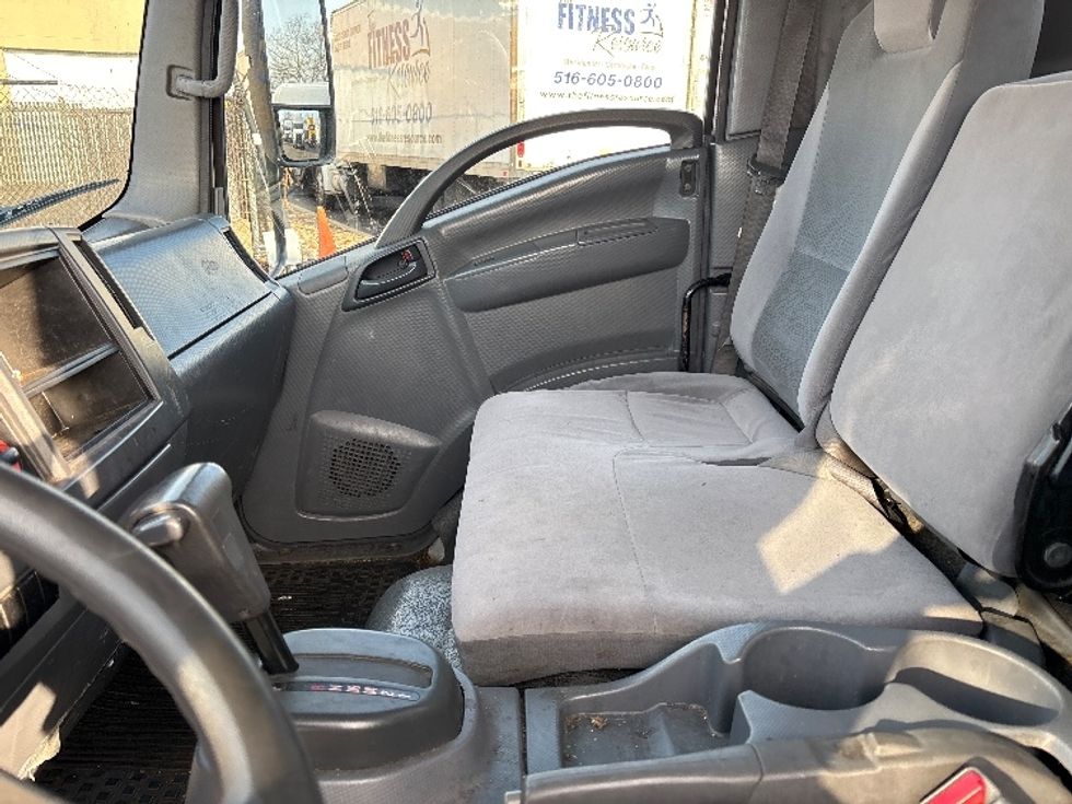 Light Duty Box Truck-Light and Medium Duty Trucks-Isuzu-2018-NPR EFI-West Babylon-NY-151,563\n\t\tmiles-$ 27,750 - Image 19