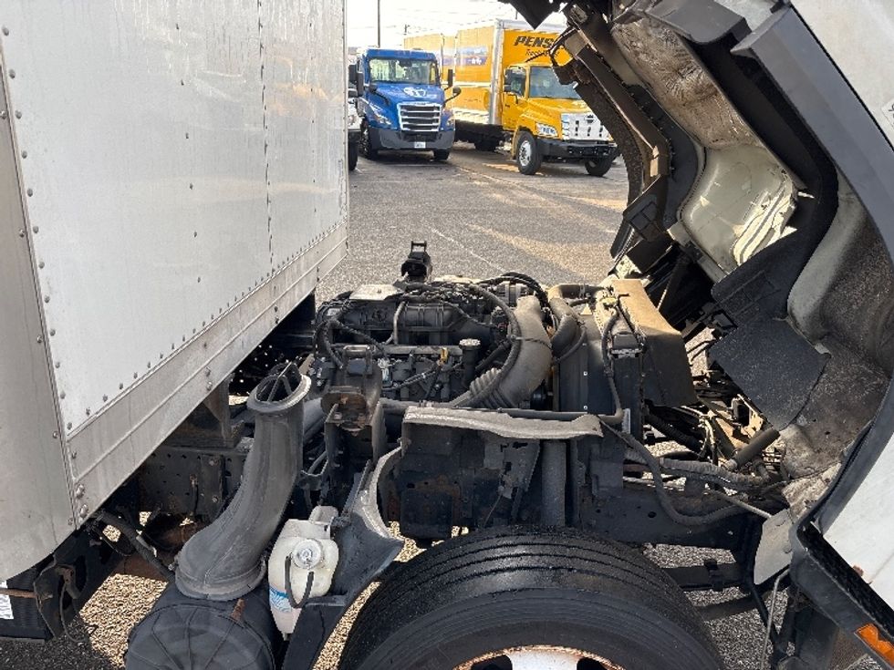 Light Duty Box Truck-Light and Medium Duty Trucks-Isuzu-2018-NPR EFI-West Babylon-NY-151,563\n\t\tmiles-$ 27,750 - Image 23