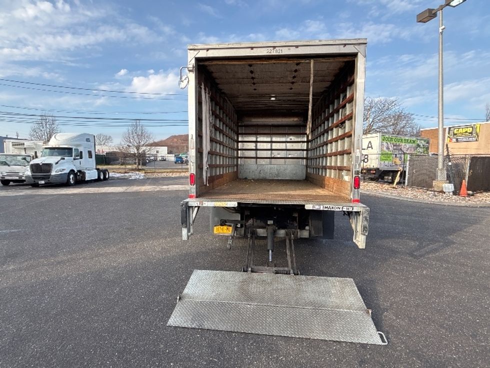 Light Duty Box Truck-Light and Medium Duty Trucks-Isuzu-2018-NPR EFI-West Babylon-NY-151,563\n\t\tmiles-$ 27,750 - Image 9