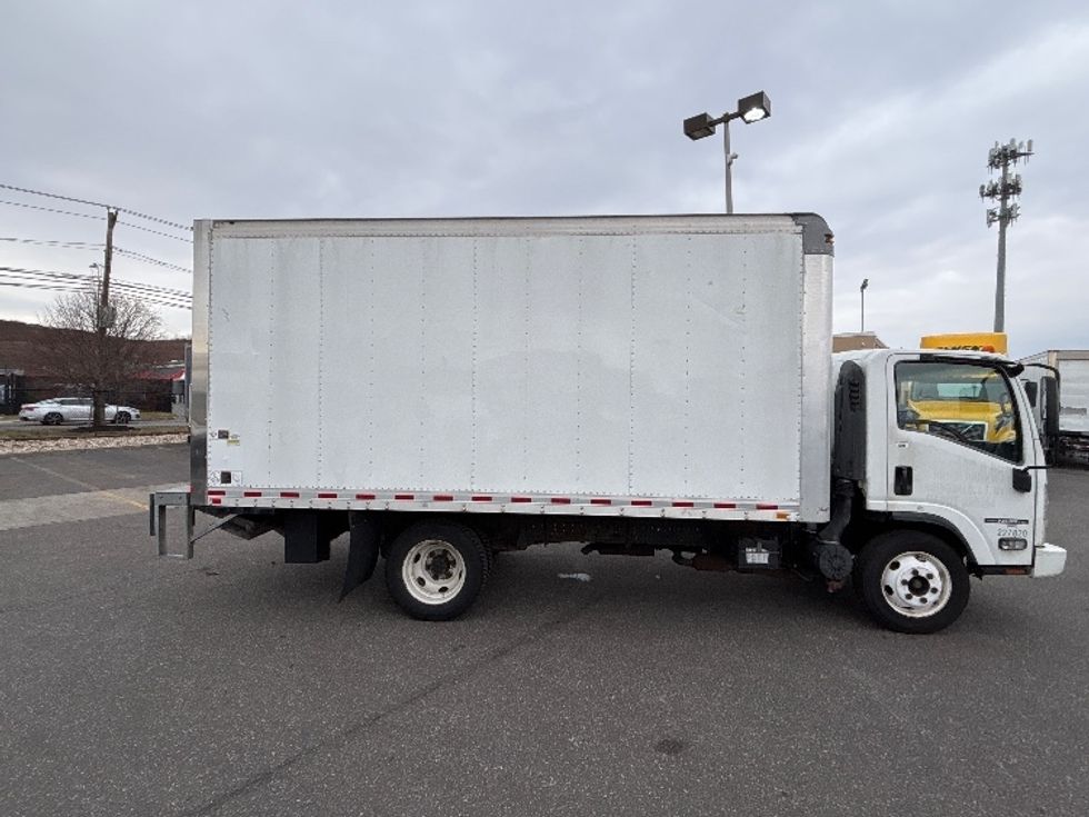Light Duty Box Truck-Light and Medium Duty Trucks-Isuzu-2018-NPR EFI-West Babylon-NY-156,912\n\t\tmiles-$ 27,250 - Image 15