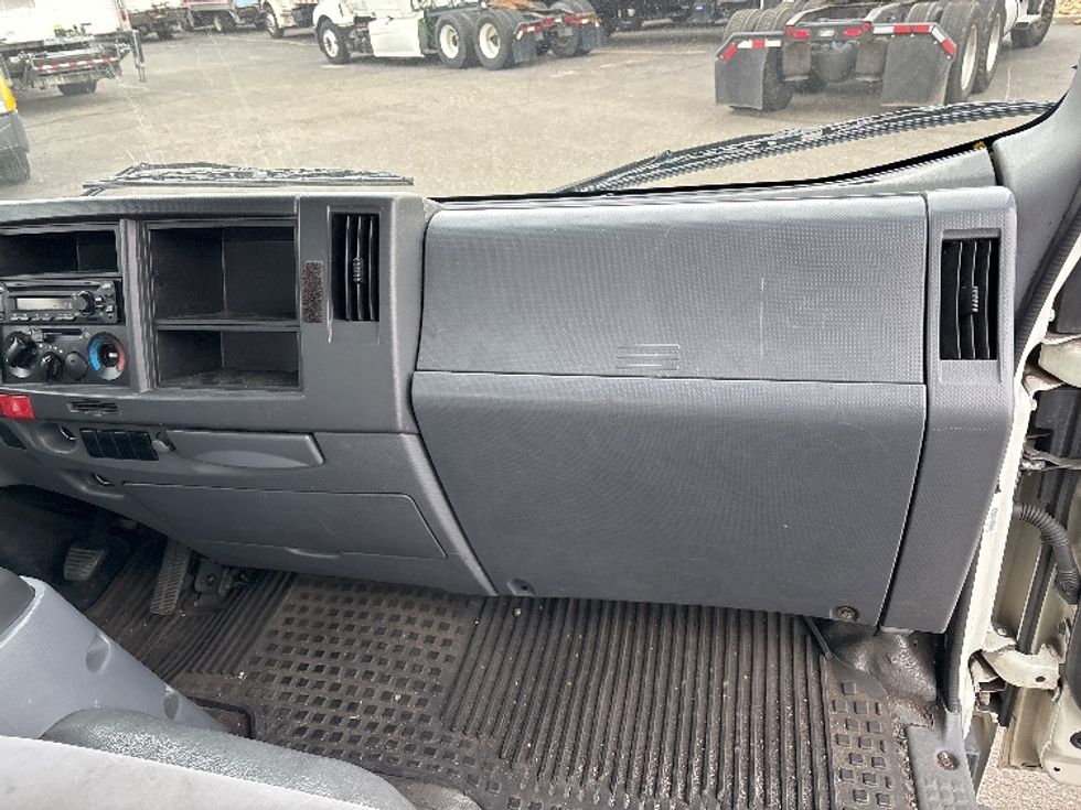 Light Duty Box Truck-Light and Medium Duty Trucks-Isuzu-2018-NPR EFI-West Babylon-NY-156,912\n\t\tmiles-$ 27,250 - Image 21