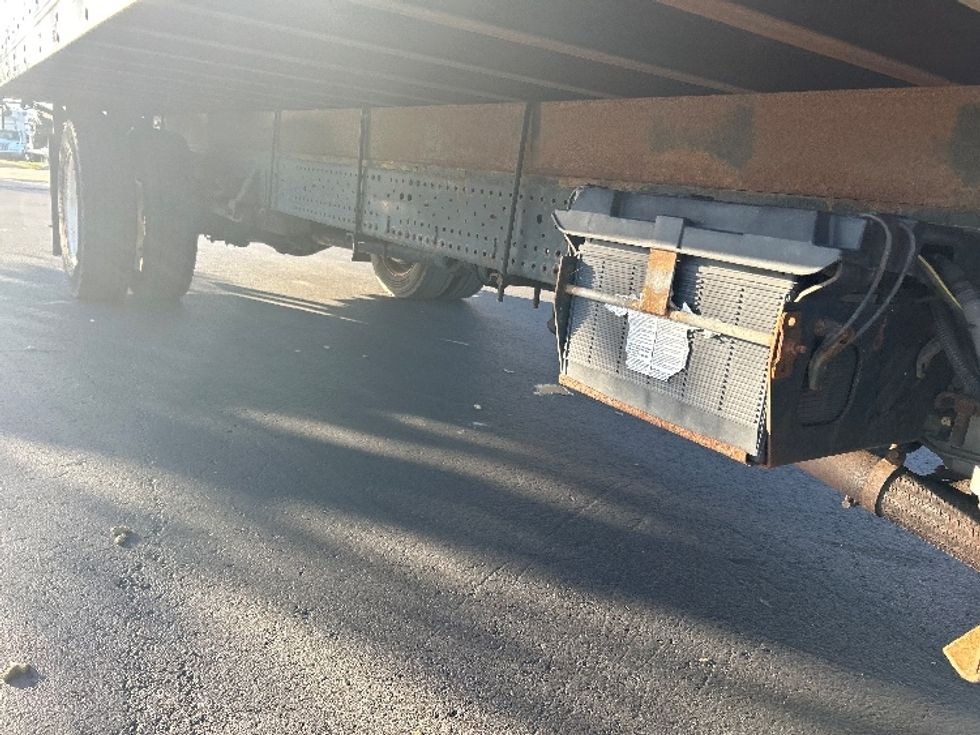 Light Duty Box Truck-Light and Medium Duty Trucks-Isuzu-2018-NPR EFI-Windsor-WI-83,888\n\t\tmiles-$ 32,750 - Image 14