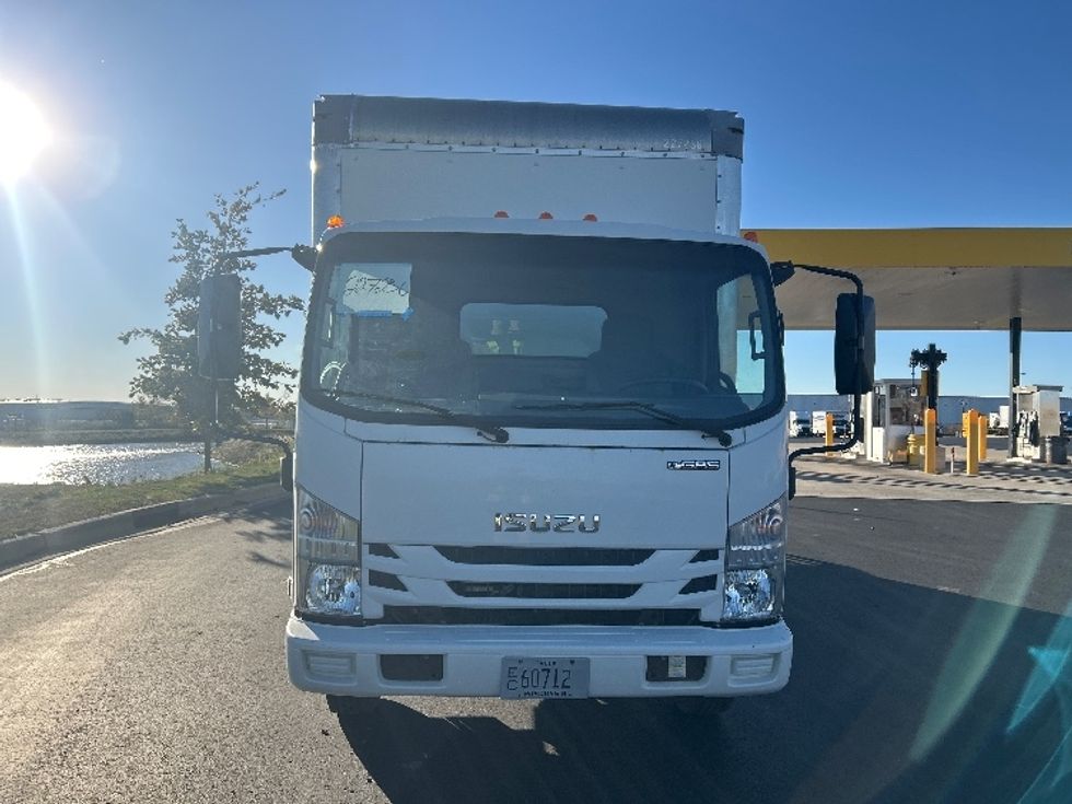 Light Duty Box Truck-Light and Medium Duty Trucks-Isuzu-2018-NPR EFI-Windsor-WI-83,888\n\t\tmiles-$ 32,750 - Image 2
