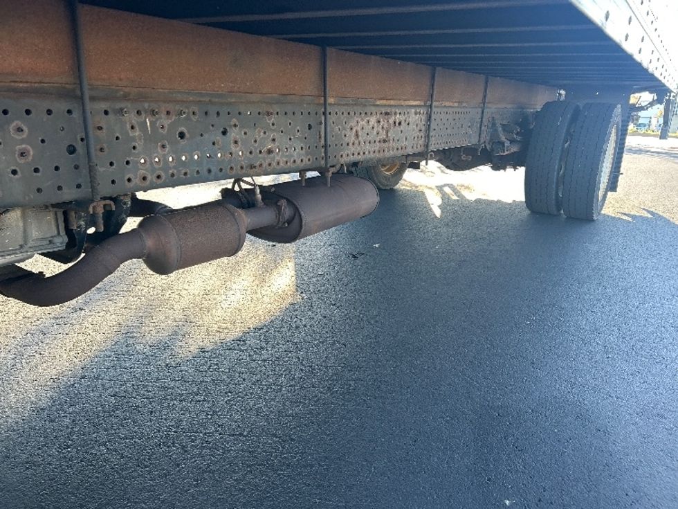 Light Duty Box Truck-Light and Medium Duty Trucks-Isuzu-2018-NPR EFI-Windsor-WI-83,888\n\t\tmiles-$ 32,750 - Image 5