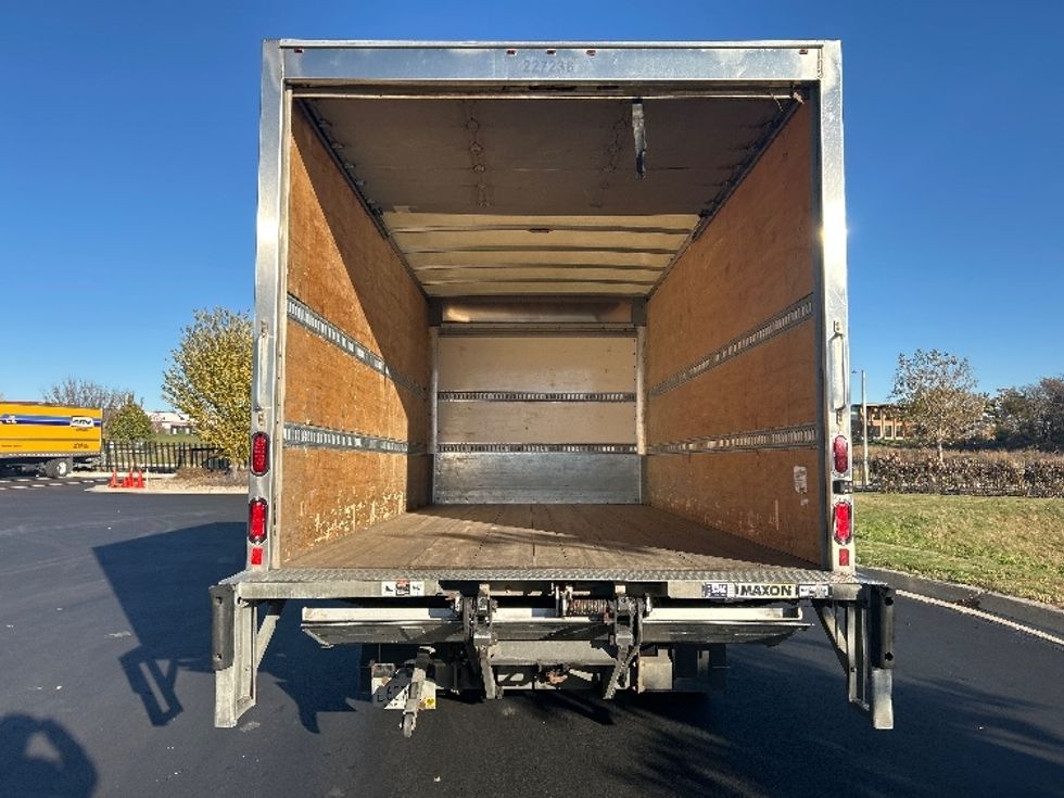Light Duty Box Truck-Light and Medium Duty Trucks-Isuzu-2018-NPR EFI-Windsor-WI-83,888\n\t\tmiles-$ 32,750 - Image 8