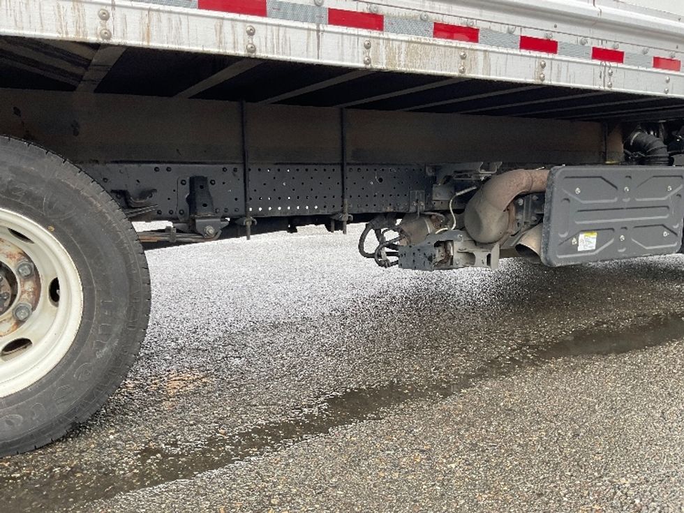 Light Duty Box Truck-Light and Medium Duty Trucks-Isuzu-2018-NPR-Kent-WA-89,247\n\t\tmiles-$ 42,250 - Image 14