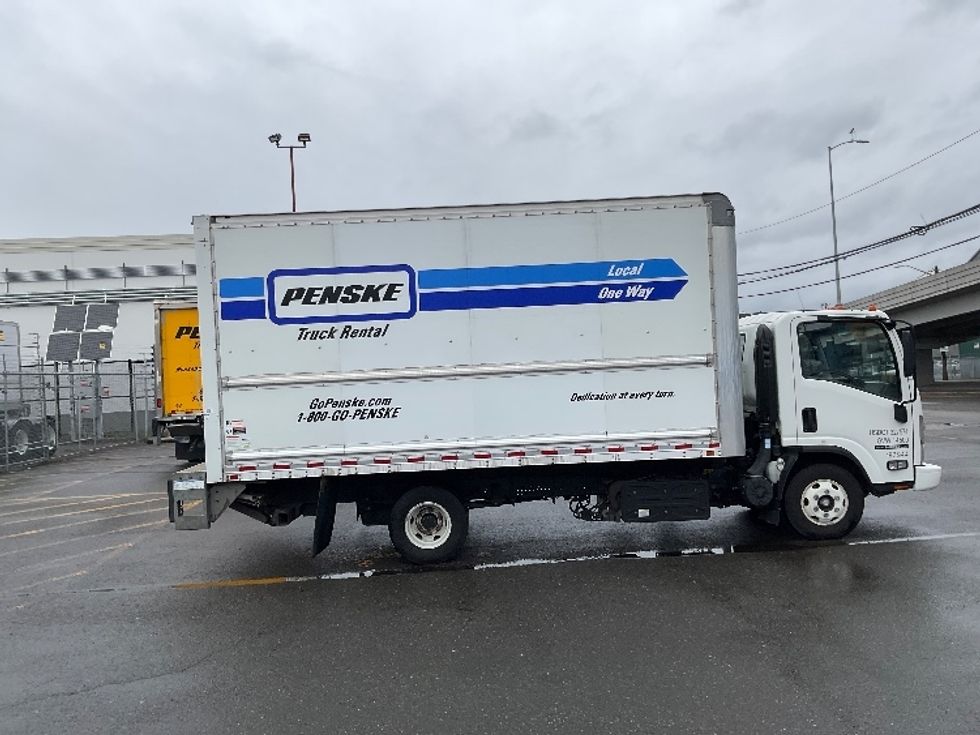Light Duty Box Truck-Light and Medium Duty Trucks-Isuzu-2018-NPR-Kent-WA-89,247\n\t\tmiles-$ 42,250 - Image 15