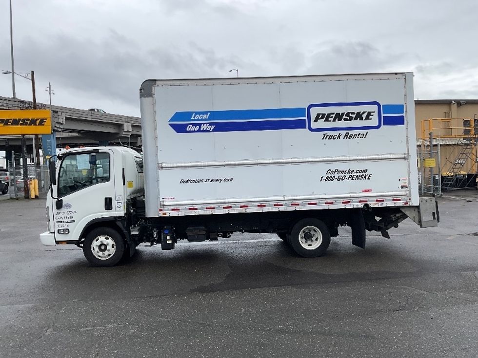 Light Duty Box Truck-Light and Medium Duty Trucks-Isuzu-2018-NPR-Kent-WA-89,247\n\t\tmiles-$ 42,250 - Image 4