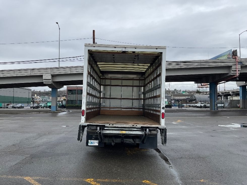 Light Duty Box Truck-Light and Medium Duty Trucks-Isuzu-2018-NPR-Kent-WA-89,247\n\t\tmiles-$ 42,250 - Image 8