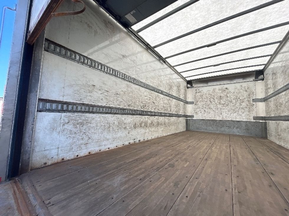 Light Duty Box Truck-Light and Medium Duty Trucks-Isuzu-2018-NPR-Londonderry-NH-277,473\n\t\tmiles-$ 17,500 - Image 10