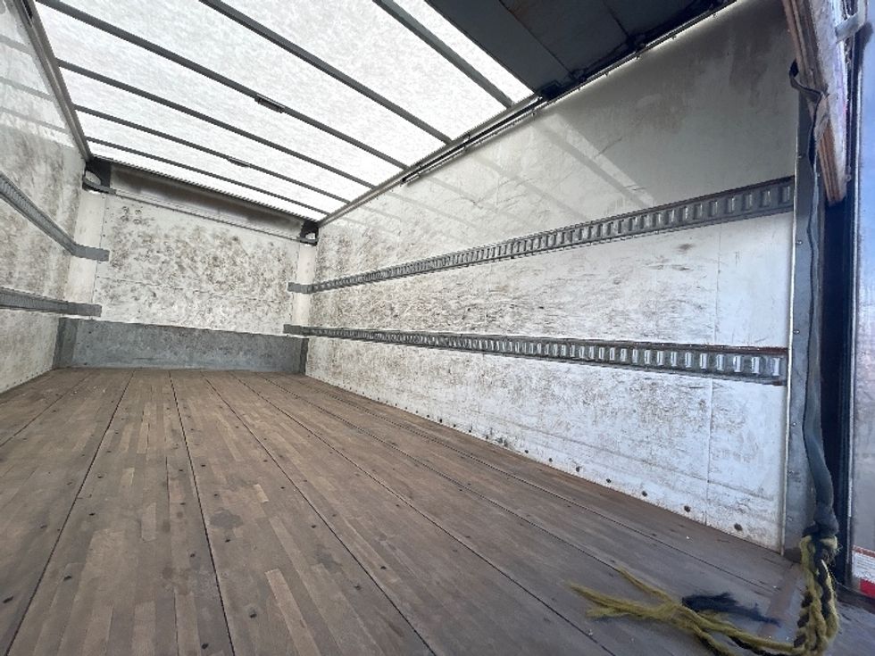 Light Duty Box Truck-Light and Medium Duty Trucks-Isuzu-2018-NPR-Londonderry-NH-277,473\n\t\tmiles-$ 17,500 - Image 11
