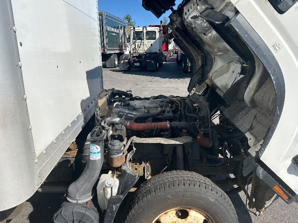 Light Duty Box Truck-Light and Medium Duty Trucks-Isuzu-2018-NPR-Londonderry-NH-277,473\n\t\tmiles-$ 17,500 - Image 23