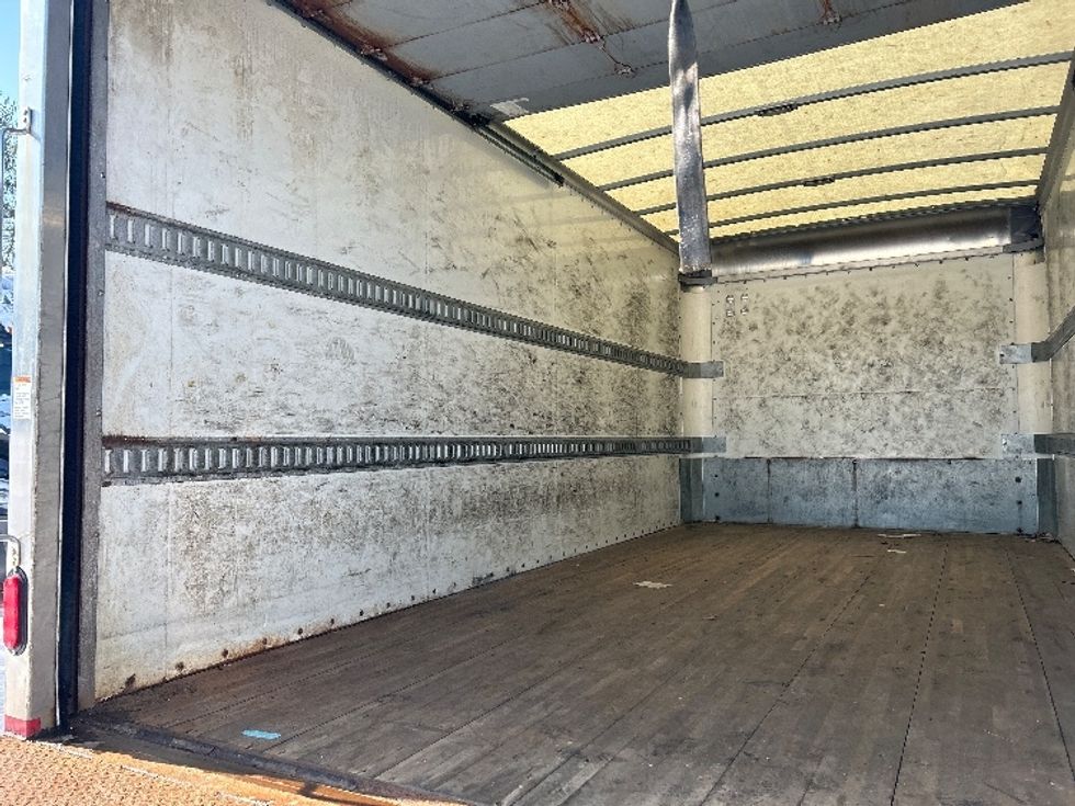 Light Duty Box Truck-Light and Medium Duty Trucks-Isuzu-2018-NPR-Londonderry-NH-328,250\n\t\tmiles-$ 17,500 - Image 11