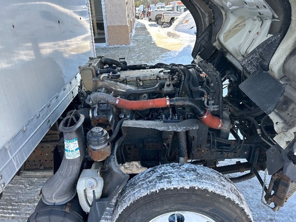 Light Duty Box Truck-Light and Medium Duty Trucks-Isuzu-2018-NPR-Londonderry-NH-328,250\n\t\tmiles-$ 17,500 - Image 24