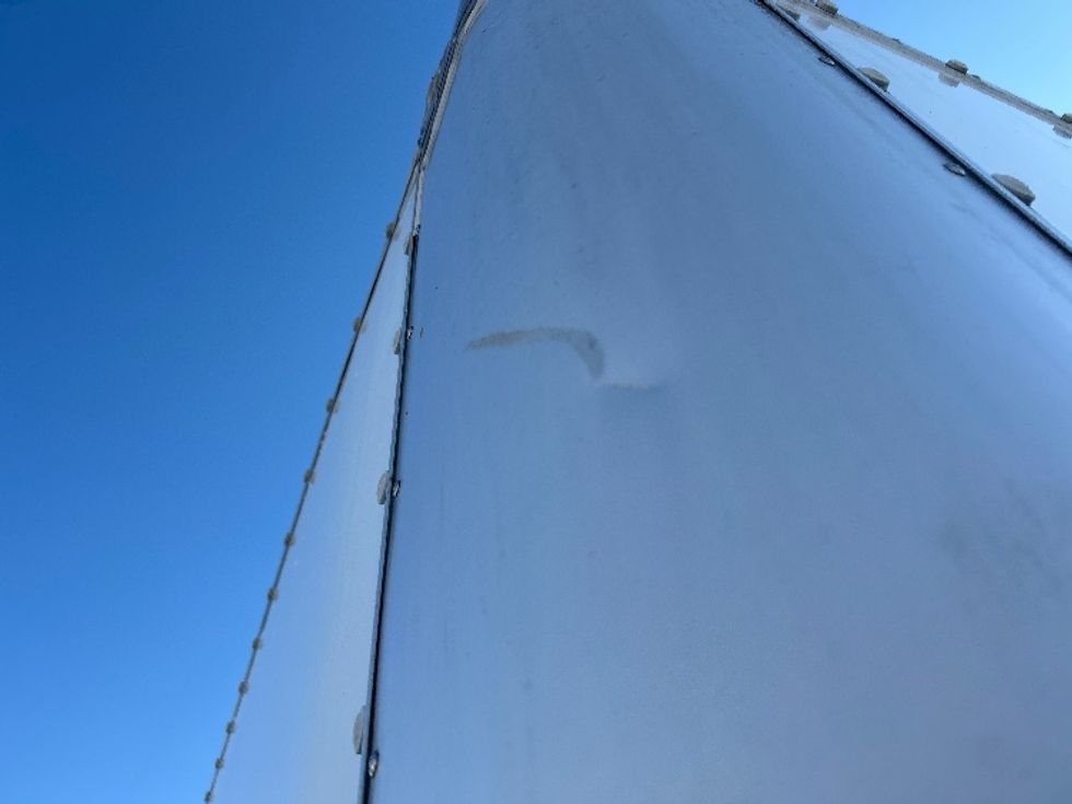 Light Duty Box Truck-Light and Medium Duty Trucks-Isuzu-2018-NPR-Londonderry-NH-328,250\n\t\tmiles-$ 17,500 - Image 28