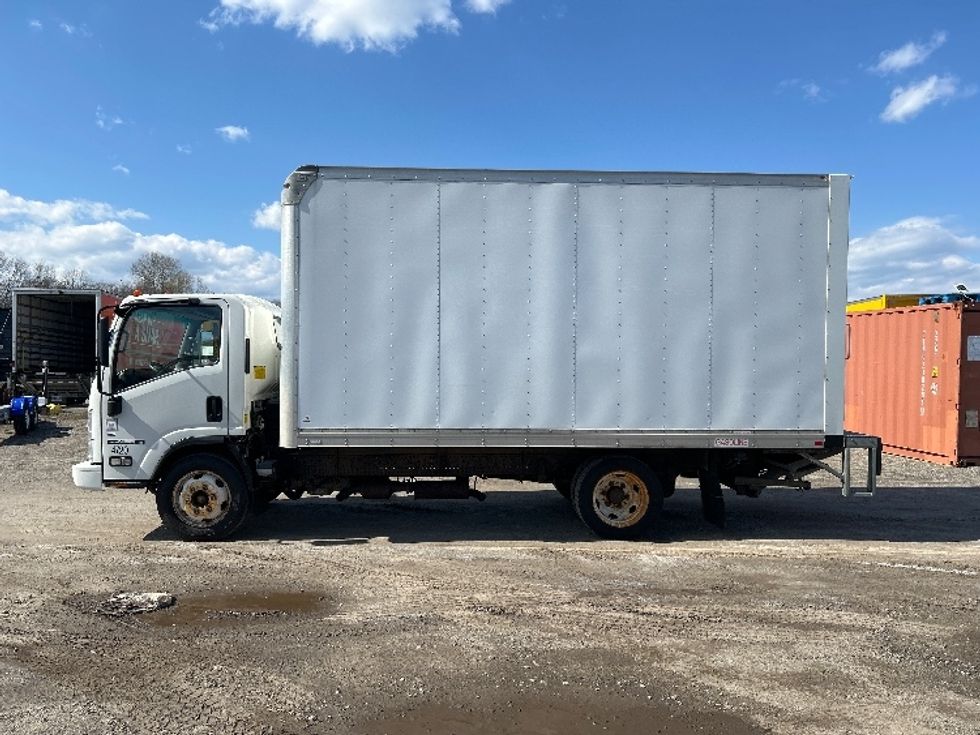 Light Duty Box Truck-Light and Medium Duty Trucks-Isuzu-2018-NPR-Londonderry-NH-70,901\n\t\tmiles-$ 33,750 - Image 4