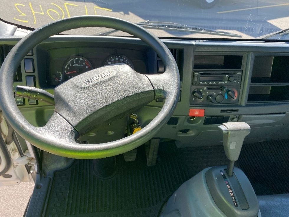 Light Duty Box Truck-Light and Medium Duty Trucks-Isuzu-2018-NPR-West Valley City-UT-175,547\n\t\tmiles-$ 25,750 - Image 17