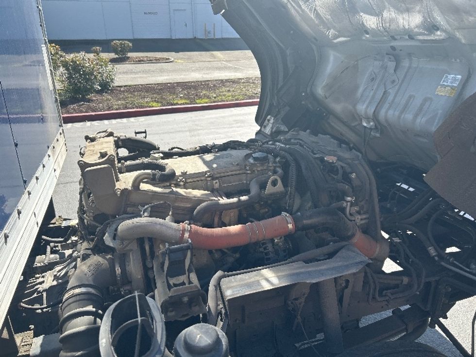 Light Duty Box Truck-Light and Medium Duty Trucks-Isuzu-2018-NPRXD-Kent-WA-97,326\n\t\tmiles-$ 40,000 - Image 22