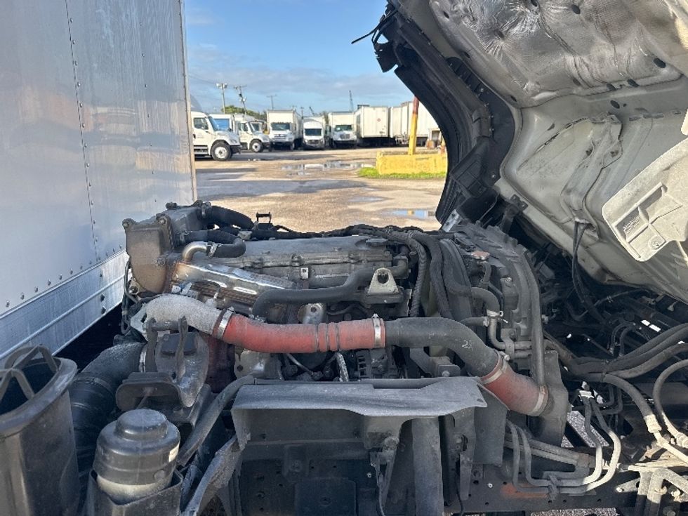 Light Duty Box Truck-Light and Medium Duty Trucks-Isuzu-2018-NPRXD-Medley-FL-165,975\n\t\tmiles-$ 33,750 - Image 23