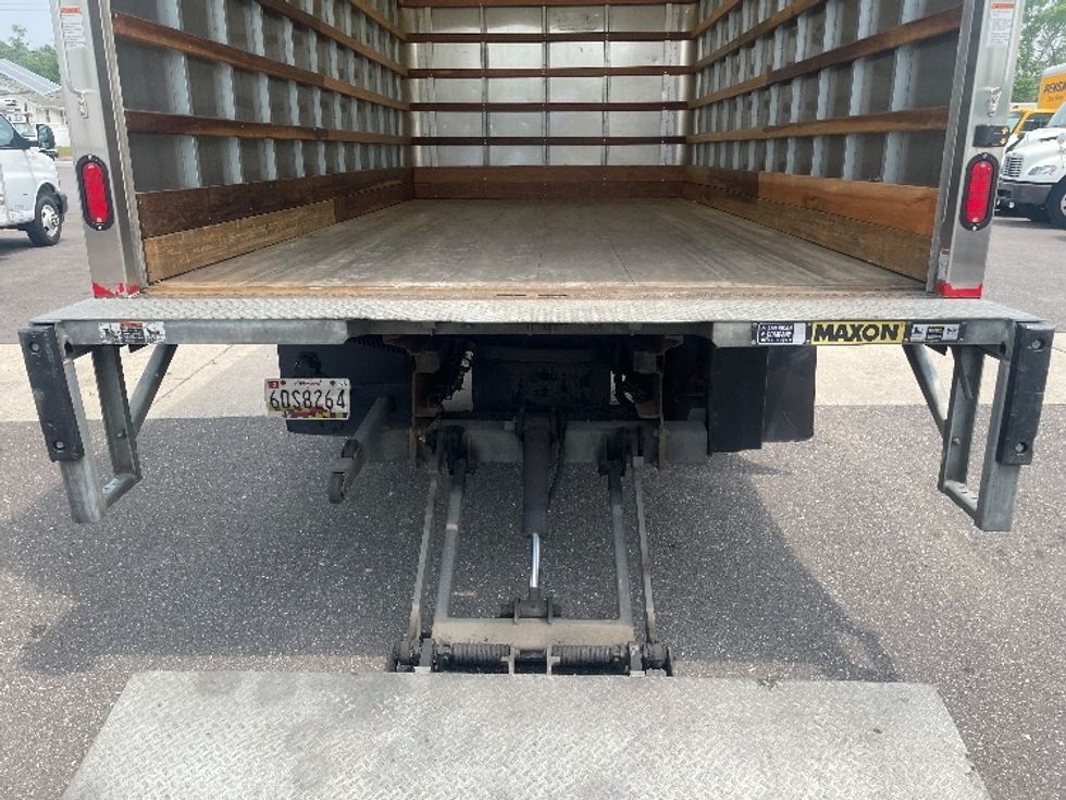 Light Duty Box Truck-Light and Medium Duty Trucks-Isuzu-2019-NPR-Baltimore-MD-129,273\n\t\tmiles-$ 39,000 - Image 10