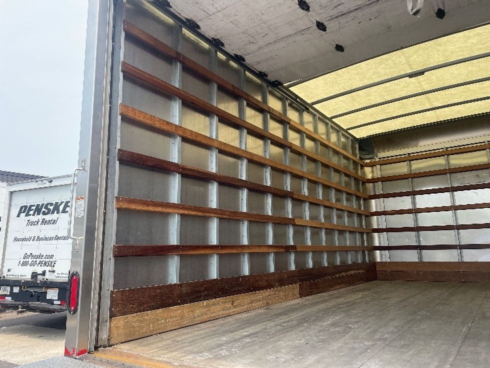 Light Duty Box Truck-Light and Medium Duty Trucks-Isuzu-2019-NPR-Baltimore-MD-129,273\n\t\tmiles-$ 39,000 - Image 11