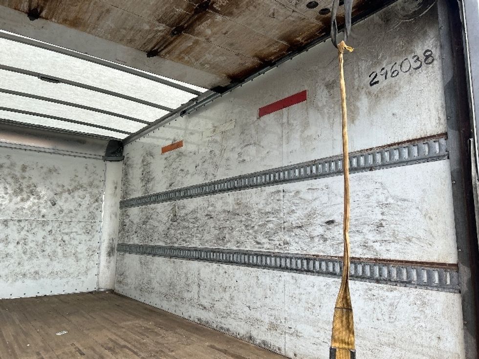 Light Duty Box Truck-Light and Medium Duty Trucks-Isuzu-2019-NPR-Canton-OH-266,148\n\t\tmiles-$ 20,000 - Image 11