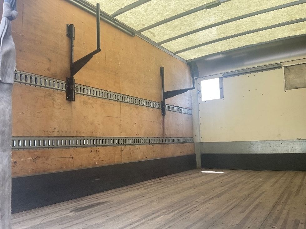 Light Duty Box Truck-Light and Medium Duty Trucks-Isuzu-2019-NPR-Capitol Heights-MD-174,218\n\t\tmiles-$ 30,250 - Image 12