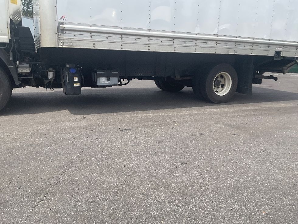 Light Duty Box Truck-Light and Medium Duty Trucks-Isuzu-2019-NPR-Capitol Heights-MD-174,218\n\t\tmiles-$ 30,250 - Image 5