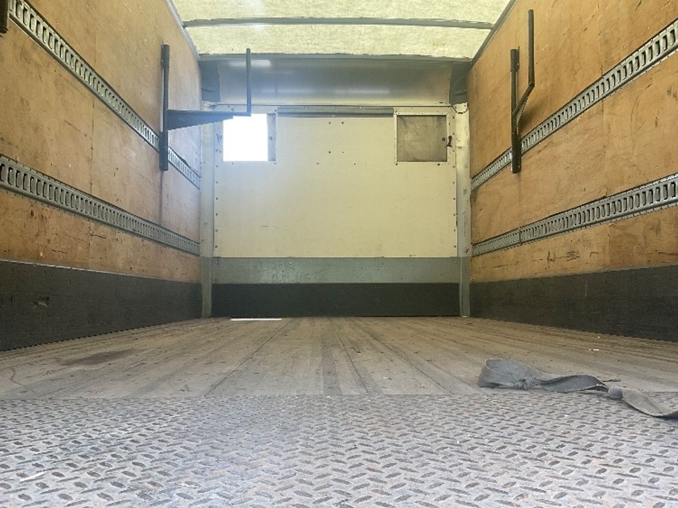 Light Duty Box Truck-Light and Medium Duty Trucks-Isuzu-2019-NPR-Capitol Heights-MD-174,218\n\t\tmiles-$ 30,250 - Image 8