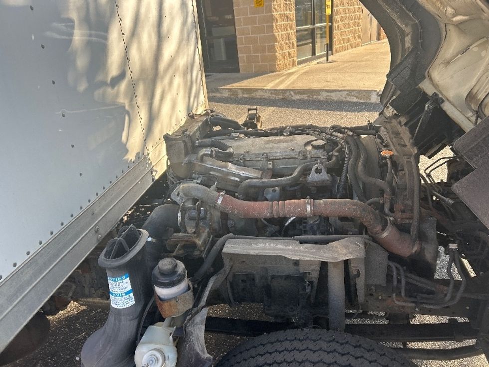 Light Duty Box Truck-Light and Medium Duty Trucks-Isuzu-2019-NPR-Chicopee-MA-315,320\n\t\tmiles-$ 12,500 - Image 23