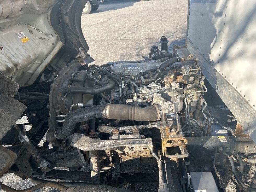 Light Duty Box Truck-Light and Medium Duty Trucks-Isuzu-2019-NPR-Chicopee-MA-315,320\n\t\tmiles-$ 12,500 - Image 24