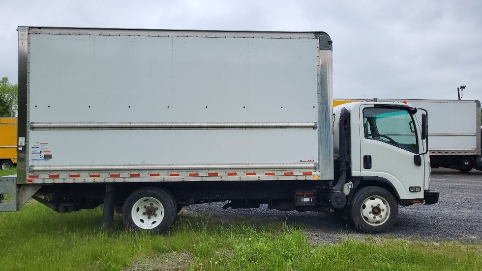 Light Duty Box Truck-Light and Medium Duty Trucks-Isuzu-2019-NPR EFI-Albany-NY-111,000\n\t\tmiles-$ 33,500 - Image 15