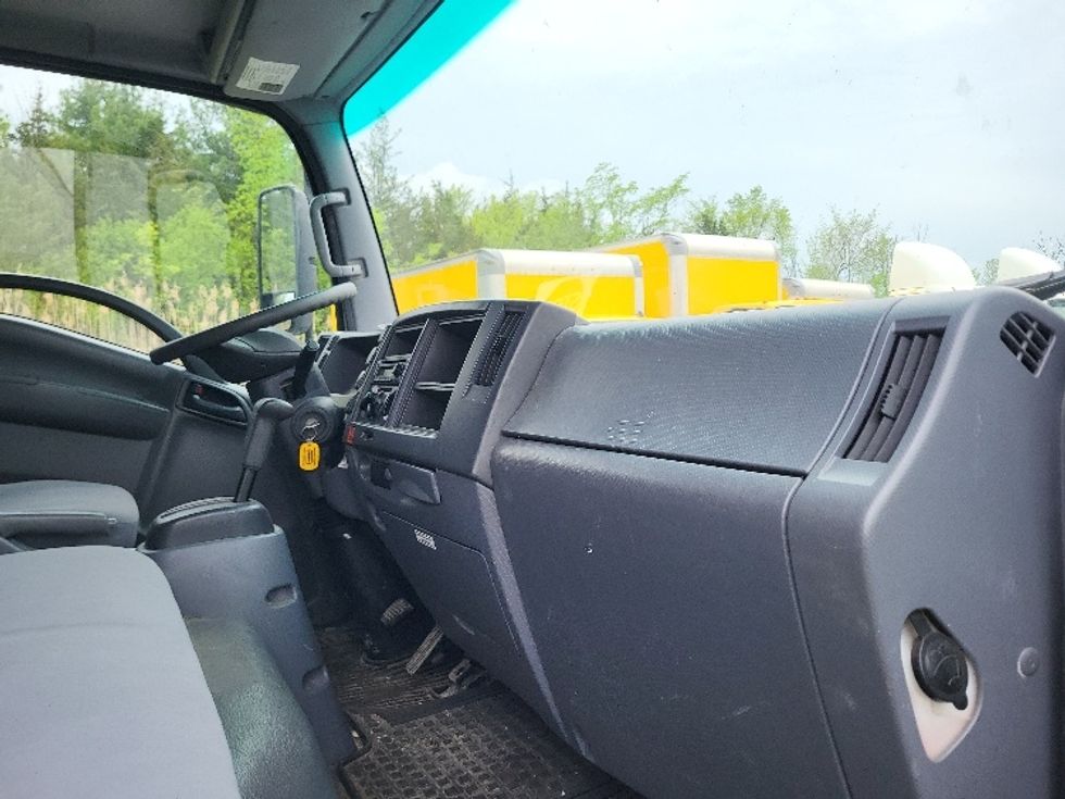 Light Duty Box Truck-Light and Medium Duty Trucks-Isuzu-2019-NPR EFI-Albany-NY-111,000\n\t\tmiles-$ 33,500 - Image 21