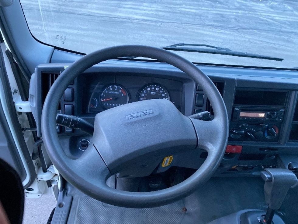 Light Duty Box Truck-Light and Medium Duty Trucks-Isuzu-2019-NPR EFI-Albany-NY-143,274\n\t\tmiles-$ 29,750 - Image 18