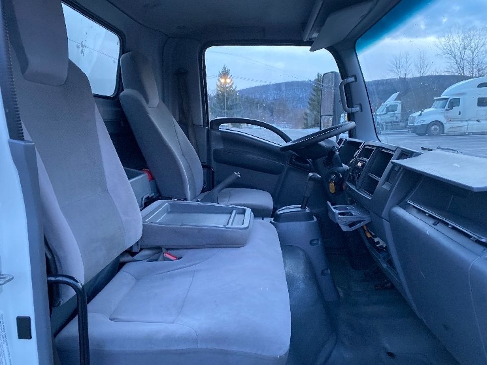 Light Duty Box Truck-Light and Medium Duty Trucks-Isuzu-2019-NPR EFI-Albany-NY-143,274\n\t\tmiles-$ 29,750 - Image 22