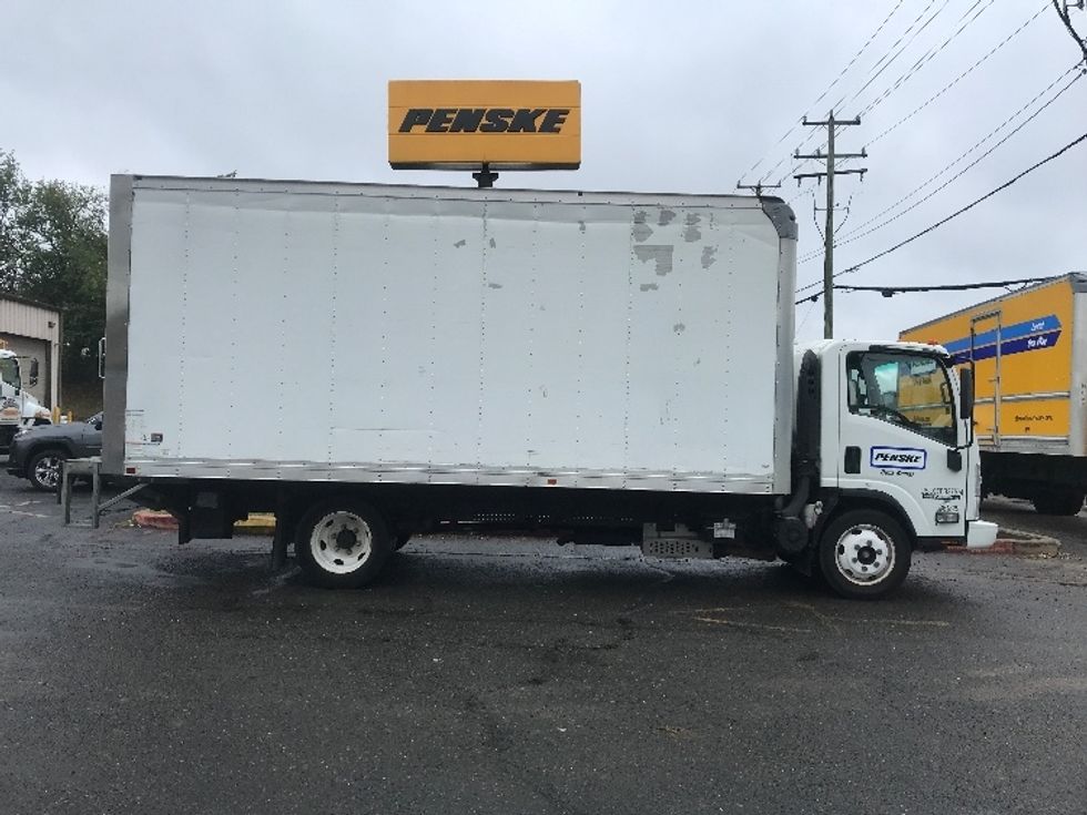Light Duty Box Truck-Light and Medium Duty Trucks-Isuzu-2019-NPR EFI-Alexandria-VA-81,337\n\t\tmiles-$ 39,250 - Image 15