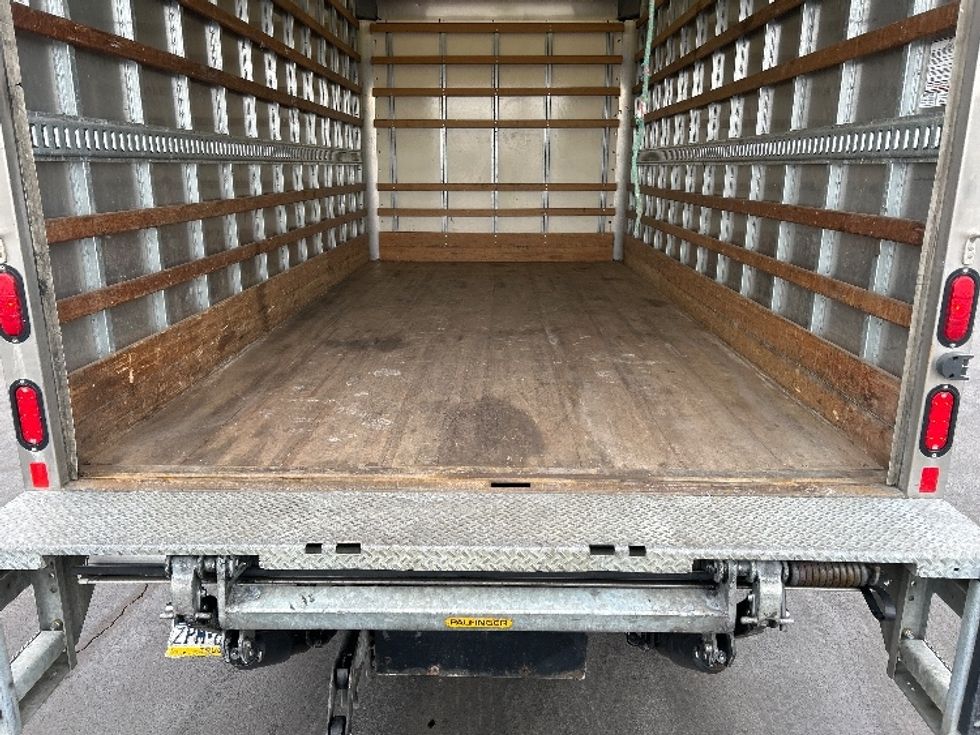 Light Duty Box Truck-Light and Medium Duty Trucks-Isuzu-2019-NPR EFI-Allentown-PA-87,682\n\t\tmiles-$ 37,500 - Image 10