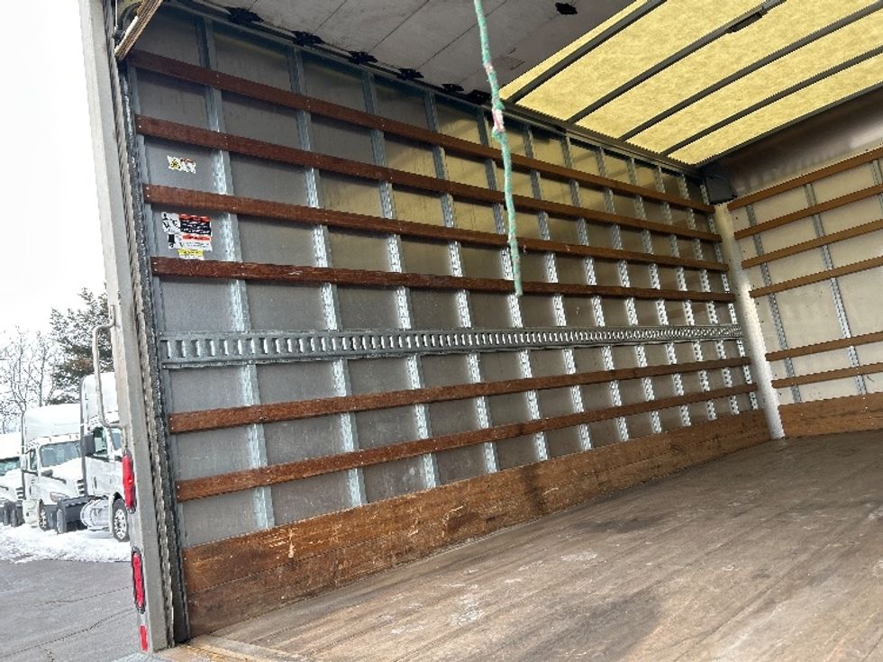 Light Duty Box Truck-Light and Medium Duty Trucks-Isuzu-2019-NPR EFI-Allentown-PA-87,682\n\t\tmiles-$ 37,500 - Image 11