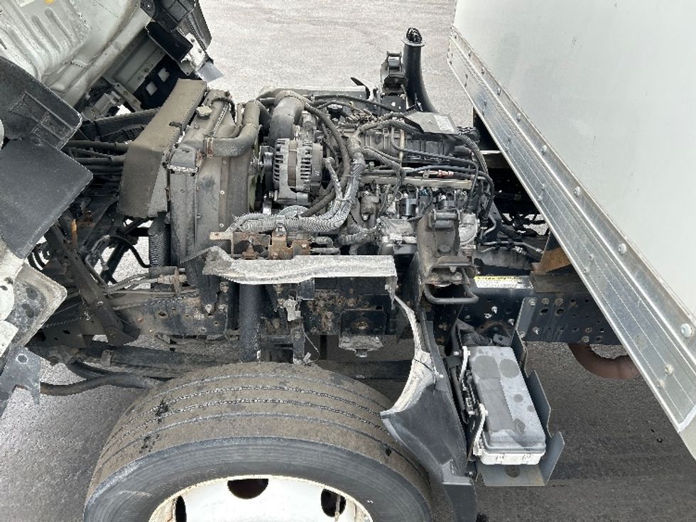 Light Duty Box Truck-Light and Medium Duty Trucks-Isuzu-2019-NPR EFI-Allentown-PA-87,682\n\t\tmiles-$ 37,500 - Image 24