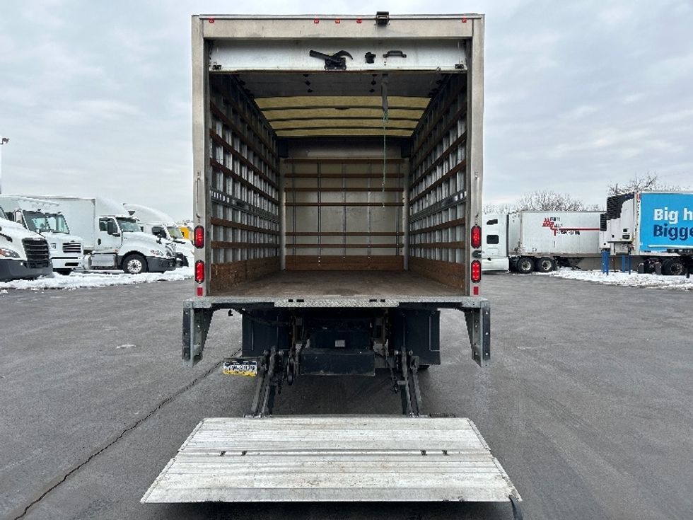 Light Duty Box Truck-Light and Medium Duty Trucks-Isuzu-2019-NPR EFI-Allentown-PA-87,682\n\t\tmiles-$ 37,500 - Image 9