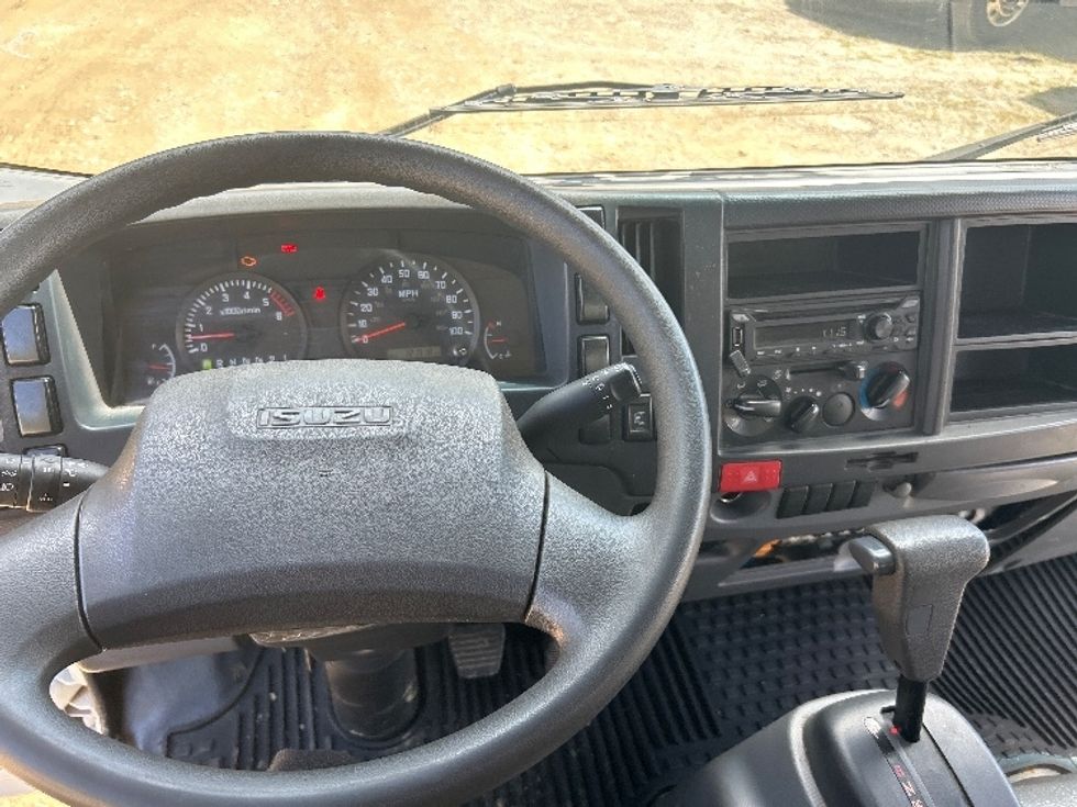 Light Duty Box Truck-Light and Medium Duty Trucks-Isuzu-2019-NPR EFI-Asheville-NC-121,918\n\t\tmiles-$ 35,250 - Image 16