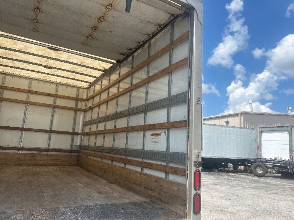 Light Duty Box Truck-Light and Medium Duty Trucks-Isuzu-2019-NPR EFI-Brooklyn Park-MN-101,943\n\t\tmiles-$ 33,750 - Image 12