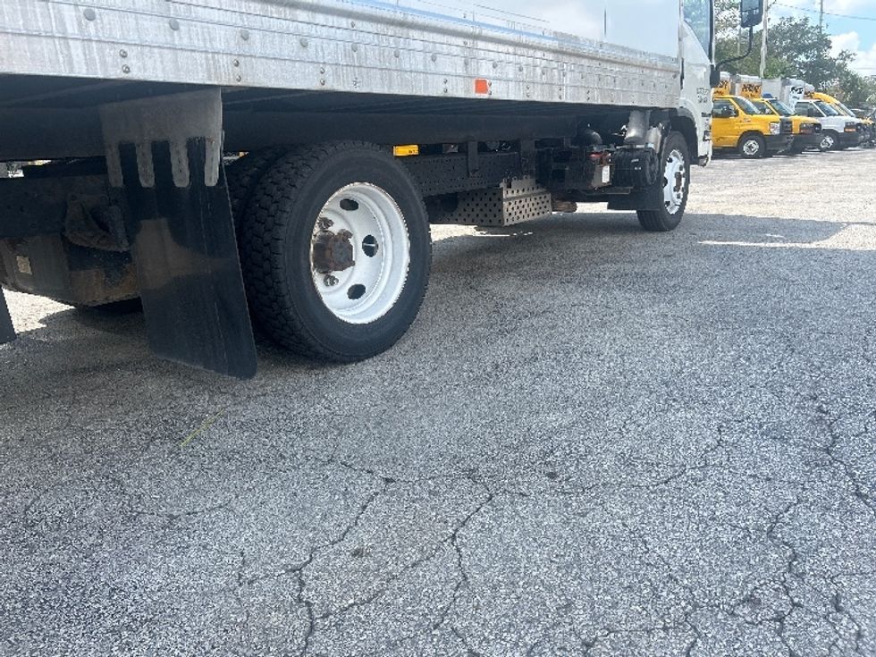 Light Duty Box Truck-Light and Medium Duty Trucks-Isuzu-2019-NPR EFI-Brooklyn Park-MN-101,943\n\t\tmiles-$ 33,750 - Image 14