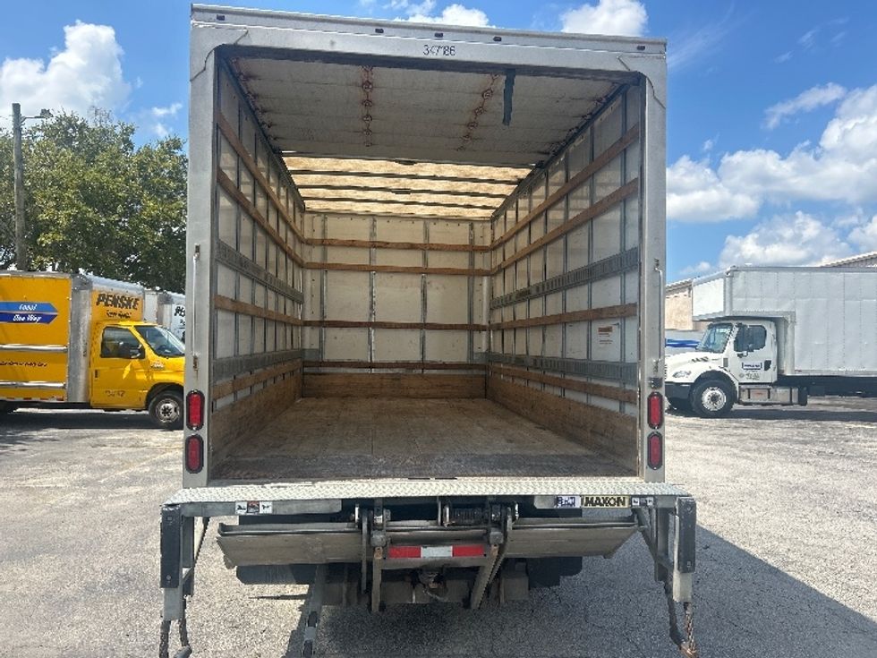 Light Duty Box Truck-Light and Medium Duty Trucks-Isuzu-2019-NPR EFI-Brooklyn Park-MN-101,943\n\t\tmiles-$ 33,750 - Image 8