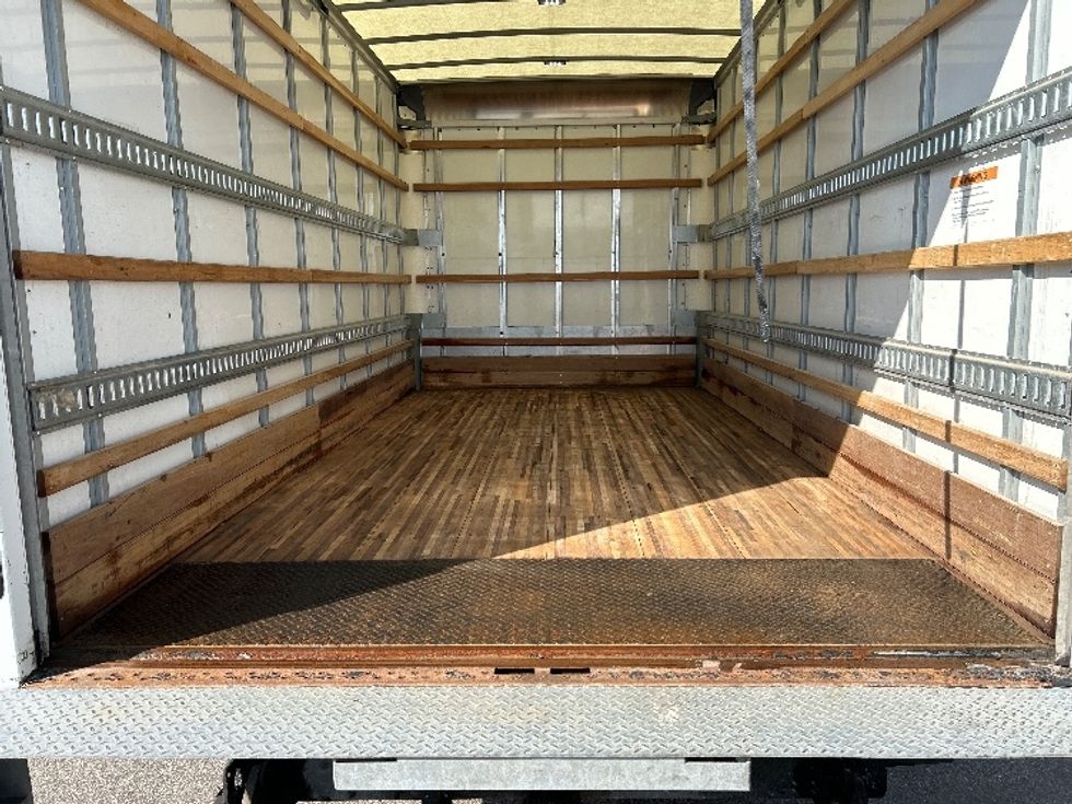 Light Duty Box Truck-Light and Medium Duty Trucks-Isuzu-2019-NPR EFI-Brooklyn Park-MN-136,316\n\t\tmiles-$ 30,750 - Image 10